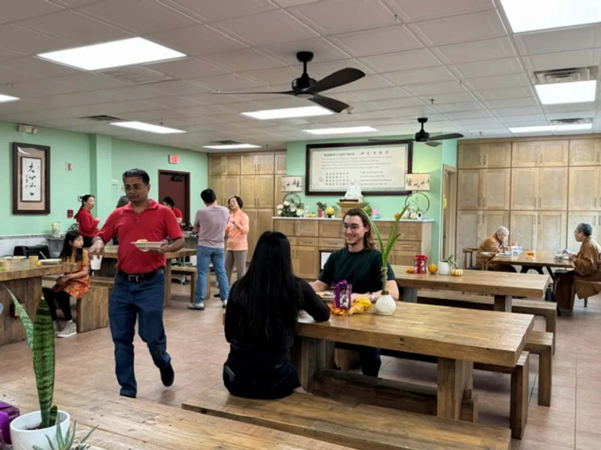 Austin Xiang Yun Temple Thanksgiving Luncheon, Compassion and Friendship Grow Through Sharing