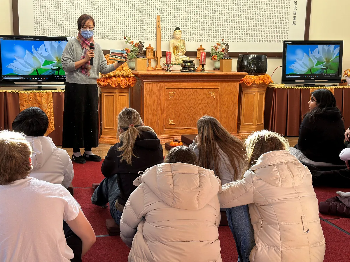 Secondary School Students Visit Fo Guang Shan Waterloo to Experience the Beauty of Buddhist Culture