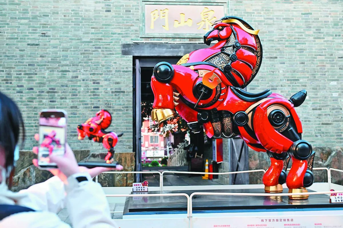 泉州六合同風馬 吸睛