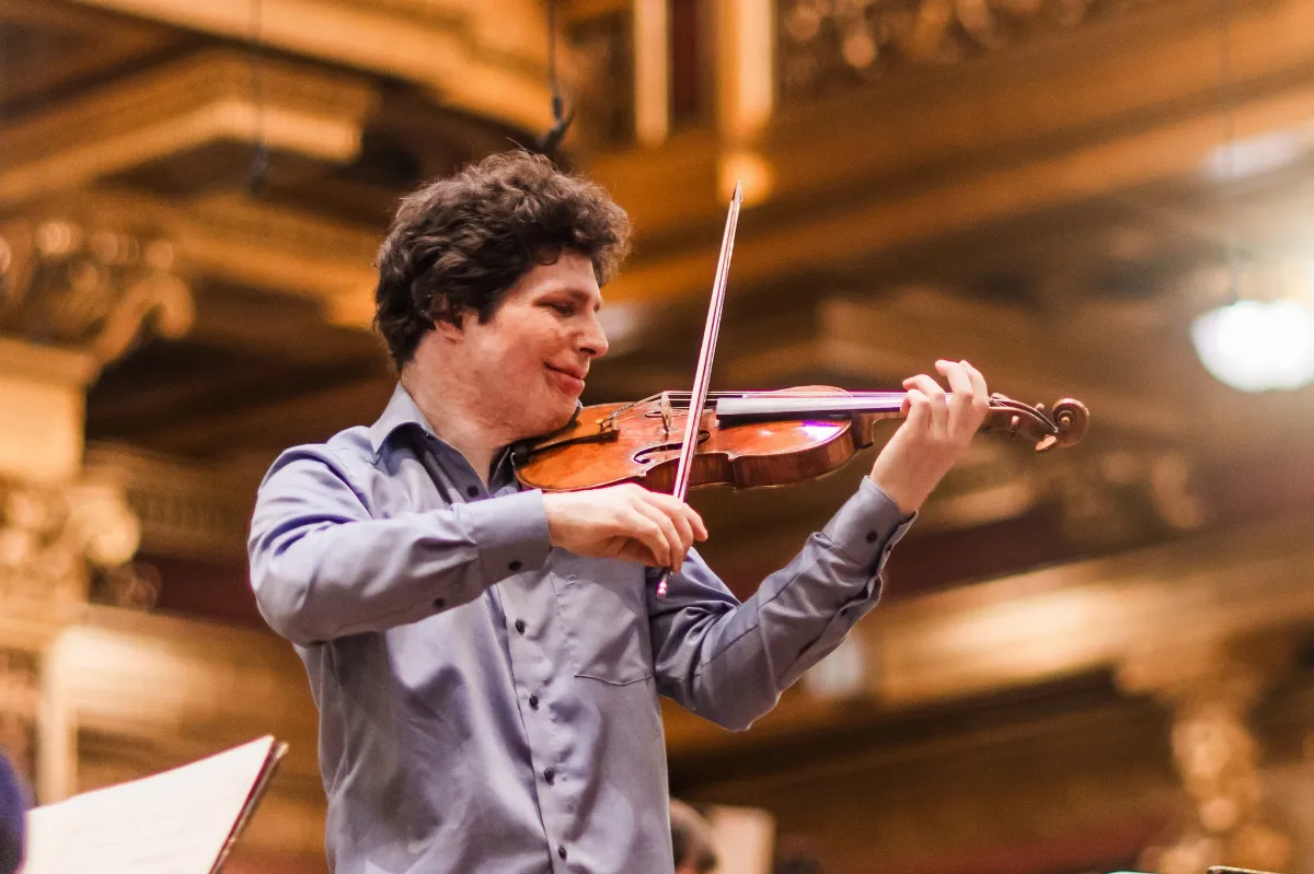 小提琴巨星哈德利希 4 月登台 攜手鋼琴名家歐文展開二重奏盛宴
