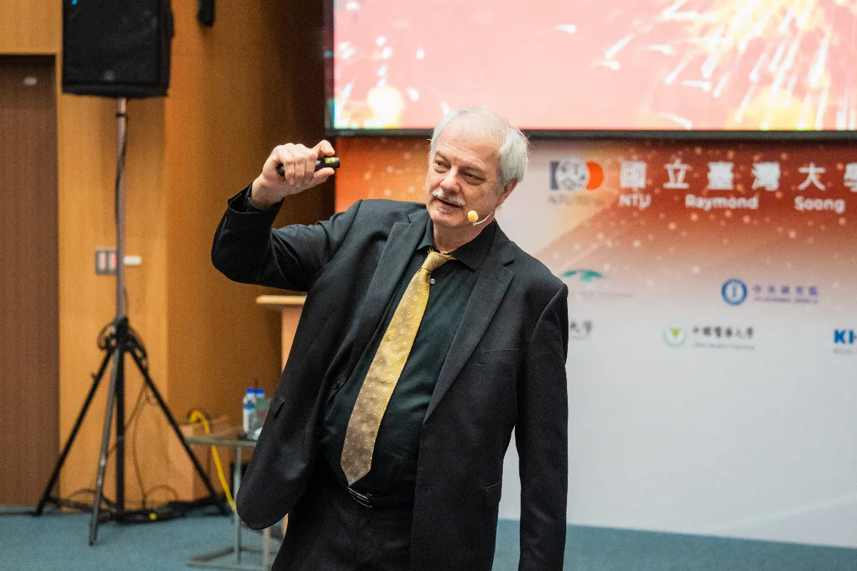 諾貝爾獎得主台大開講 談「點擊化學」引發的思維革命