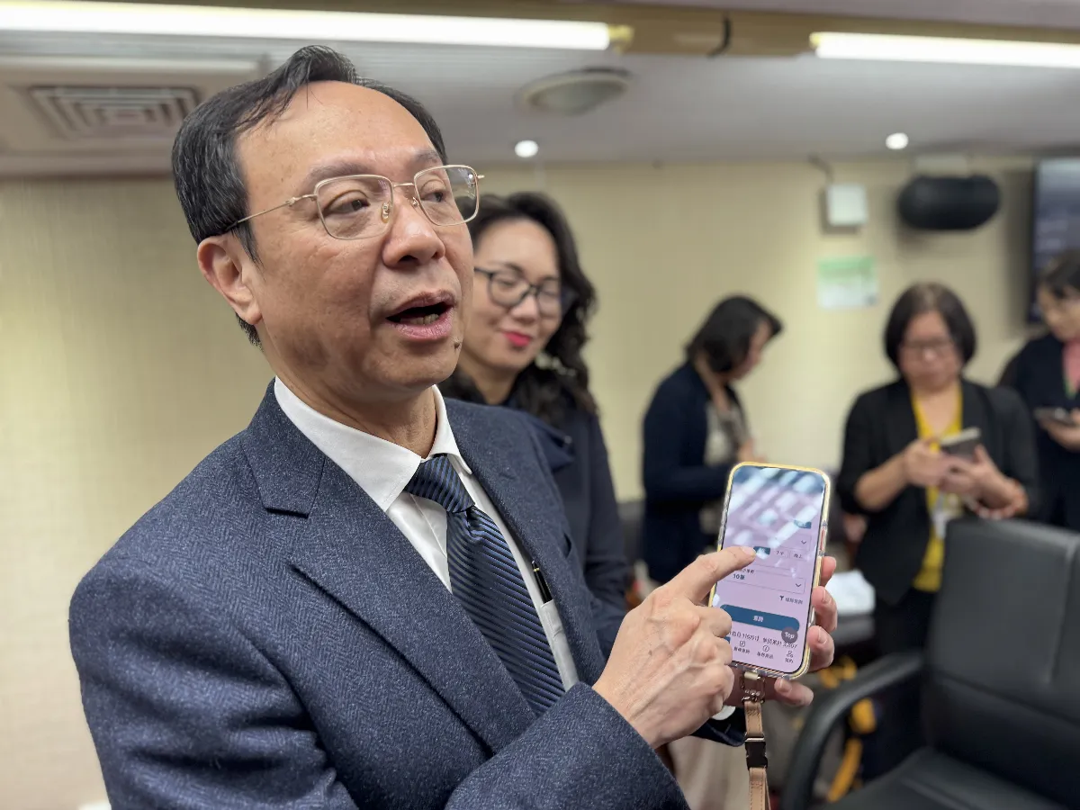 過年看病不用碰運氣 健保APP春節專區一秒掌握