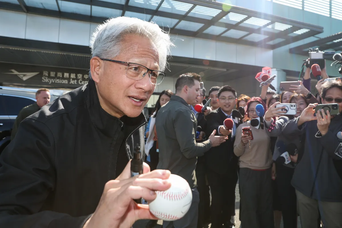 黃仁勳來台將訪台積電 未談輝達總部簽約事宜