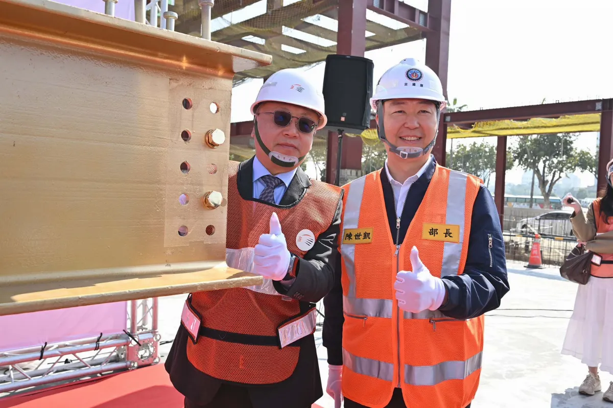 高鐵不排除再增購8列新車 史哲：2032年旅運破億人次