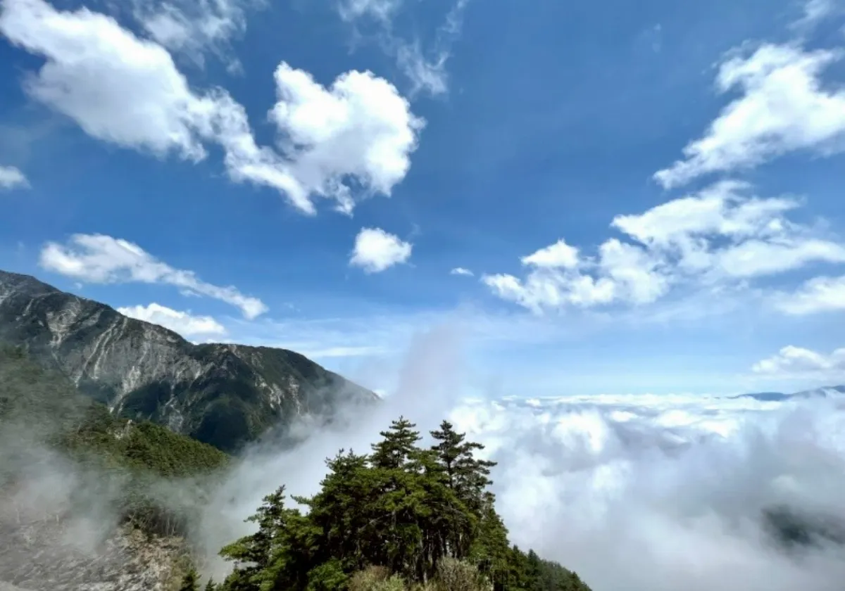 看最美的公路風吹雲動 南橫春節取消交管