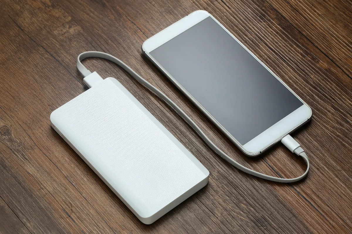 社論--行動電源的安全性