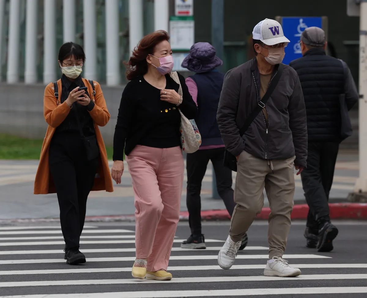 冷氣團挾境外霾害南下 中南部空品橘燈至周5