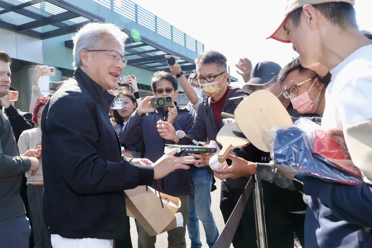 黃仁勳結束5天訪台之旅 將在台開設大型據點擴張