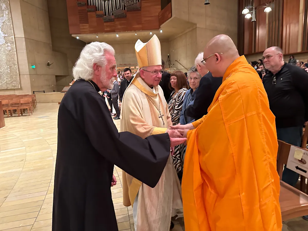 Catholic Requiem Mass Honors Unborn Children, Hsi Lai Temple and BLIA Los Angeles Attend