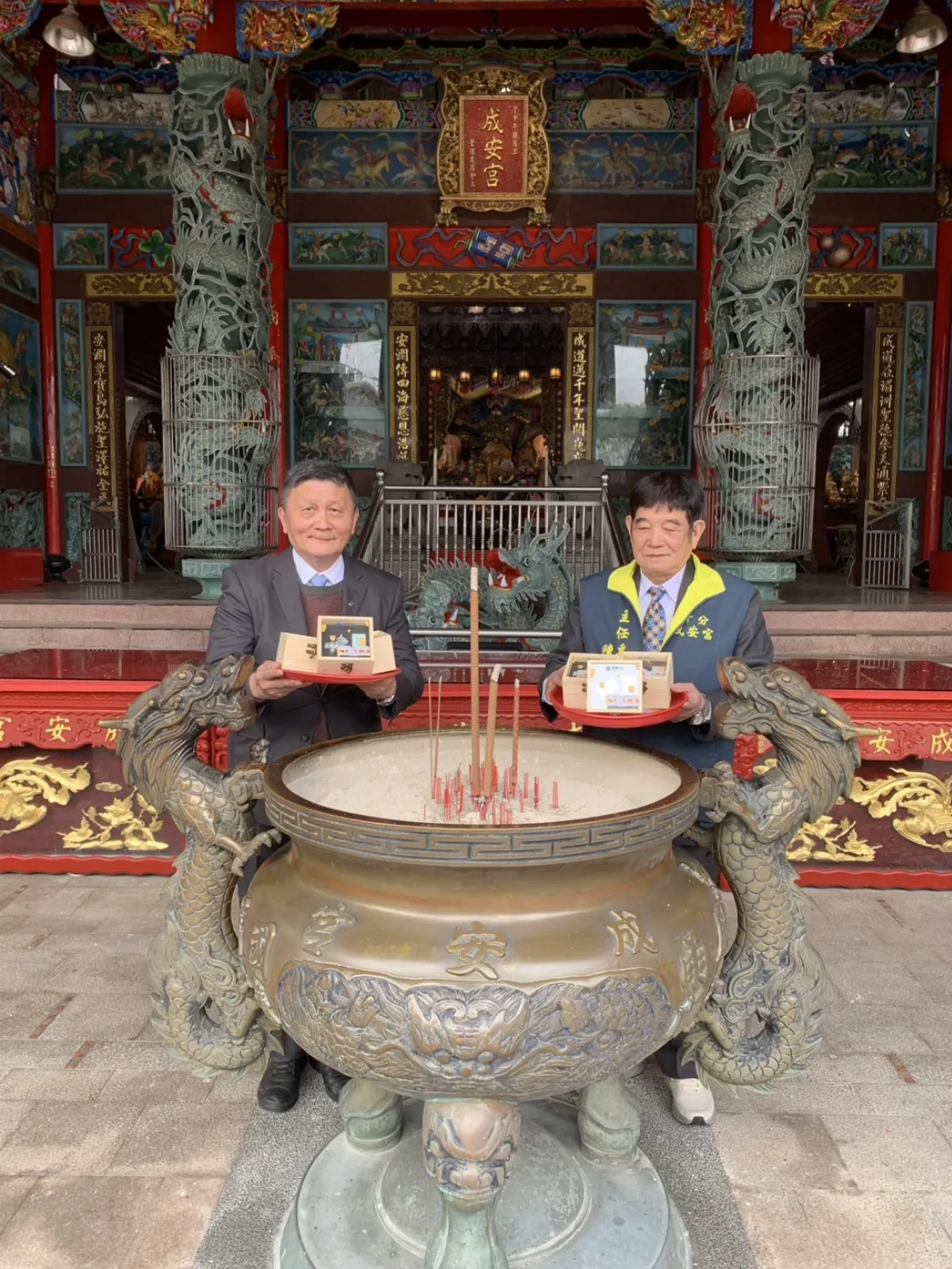 取材花蓮、平溪 台鐵推出限量媽祖加持「十分成功」禮盒