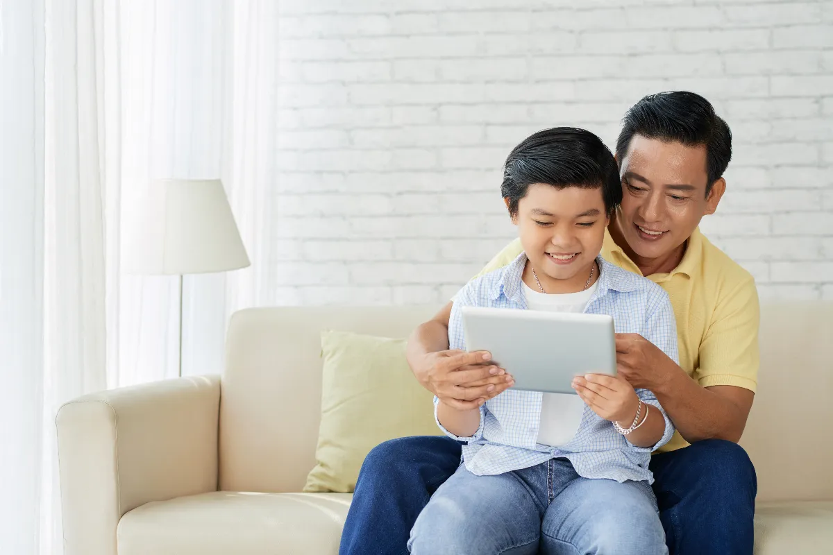 寒假使用3C頻率高 教部推媒體素養教育資源網助親子共學