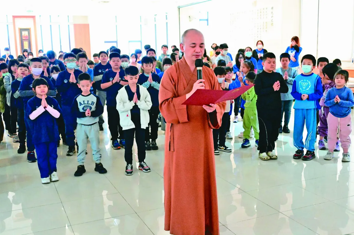 社區學童岡山講堂行春 學三好迎接午馬年