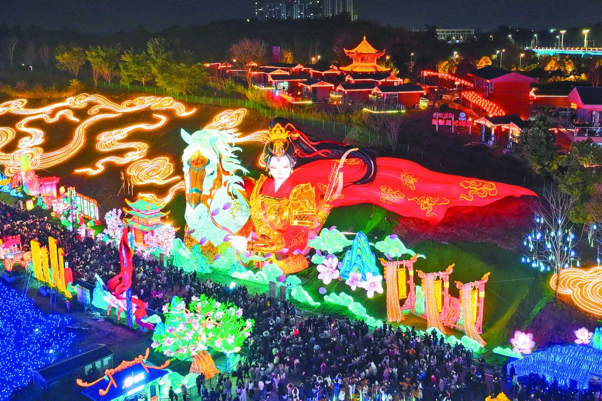 四川恐龍燈會 〈木蘭傳奇〉吸睛