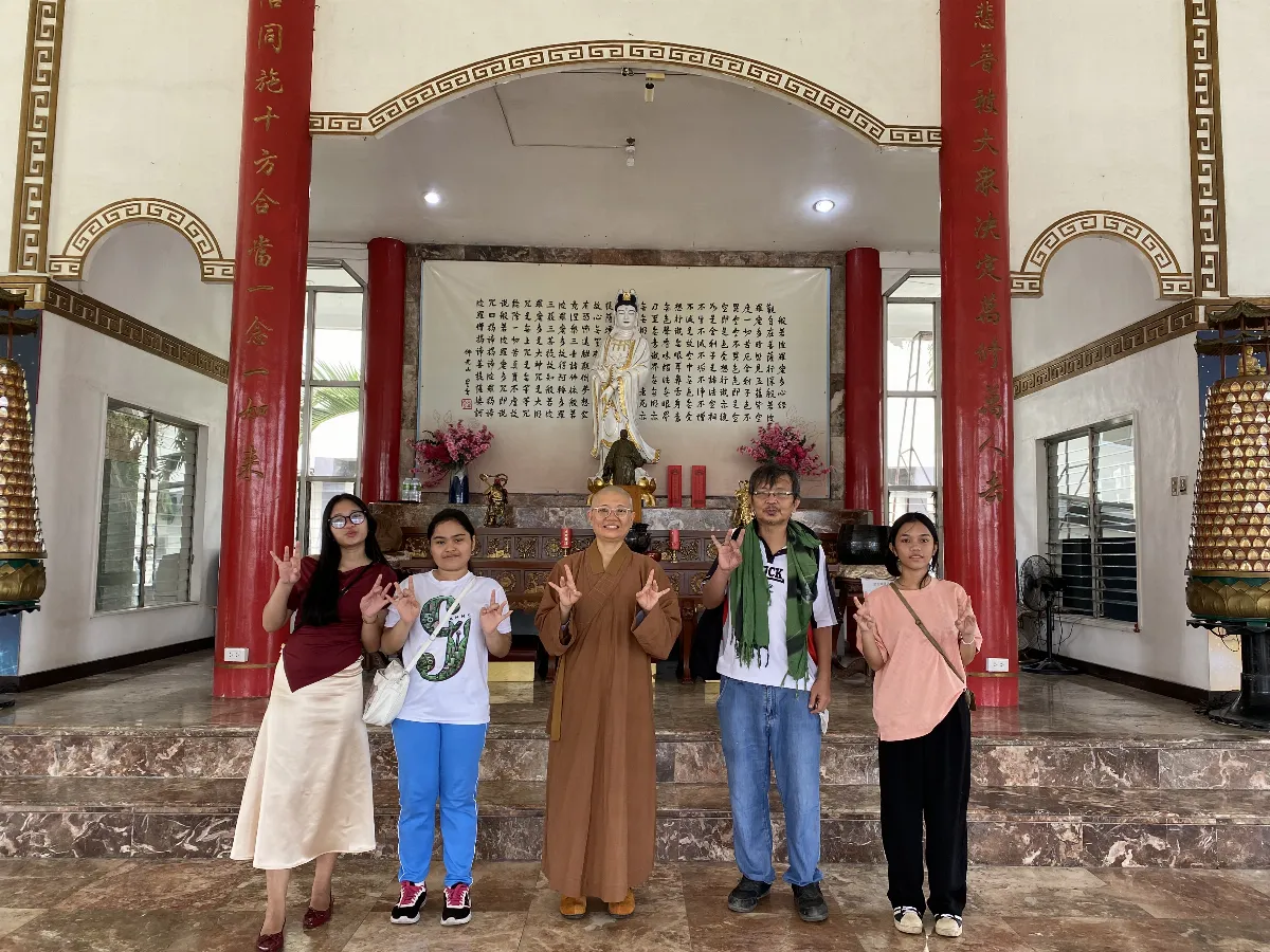 Fo Guang Shan Chu Un Temple Shares Humanistic Buddhism, Inspiring Teachers and Students to Realize Letting Go and Inner Purity Through Dialogue