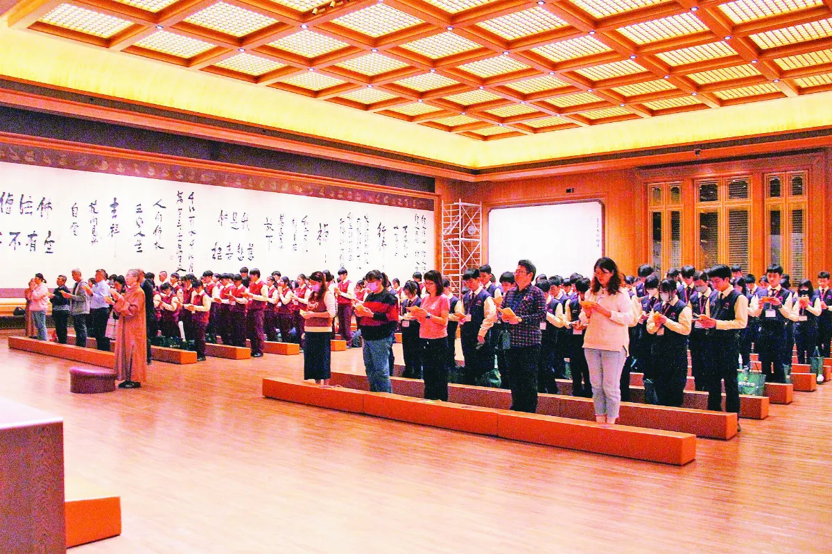 好苗子回山禮祖 發願行三好四給