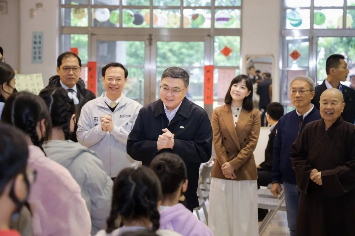 卓榮泰訪視宜蘭幸夫愛兒園 允投入逾800億守護弱勢兒童