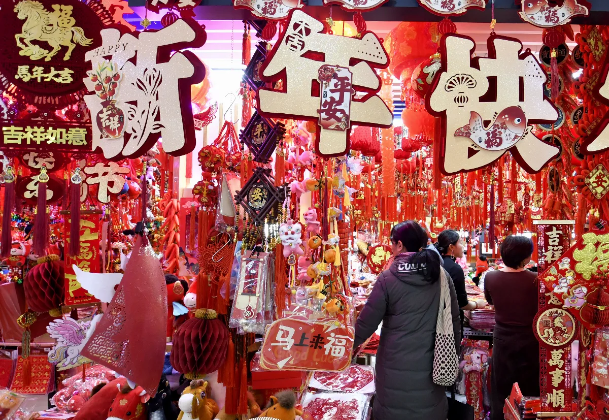過年逛街走到足底痛 物理治療師教足底痛自救3招