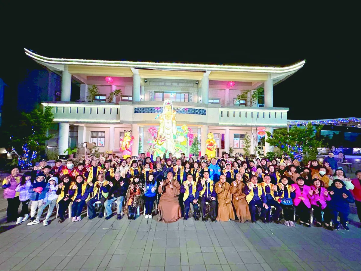 點亮慈悲光明 雲林講堂觀音燈會啟燈