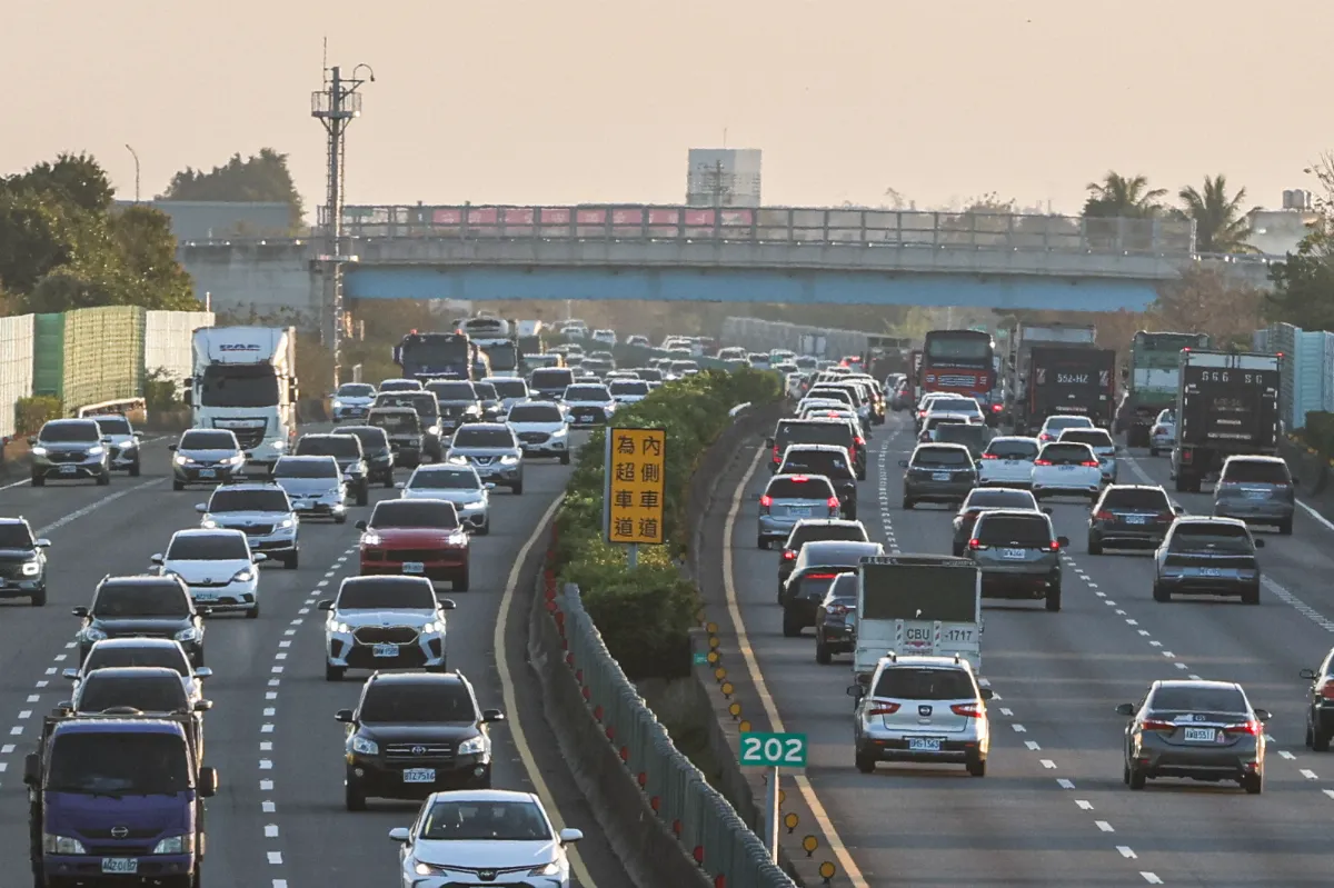 除夕上午國道易塞7路段 高公局籲南向午後出發