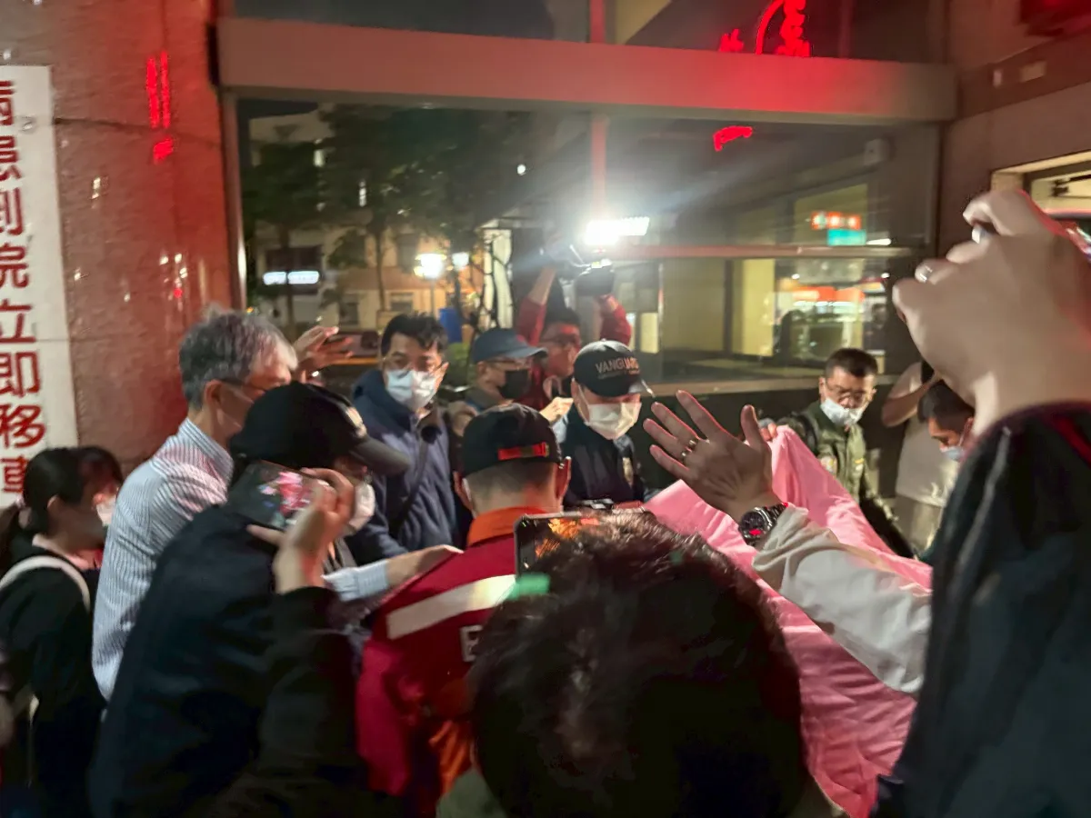 陳光復摔下階梯送醫  高榮：意外撞擊、顱內出血 