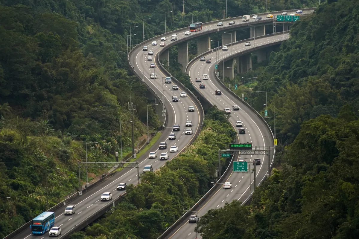 春節國道日均交通量破124百萬車公里 事故數年減19%、壅塞略降