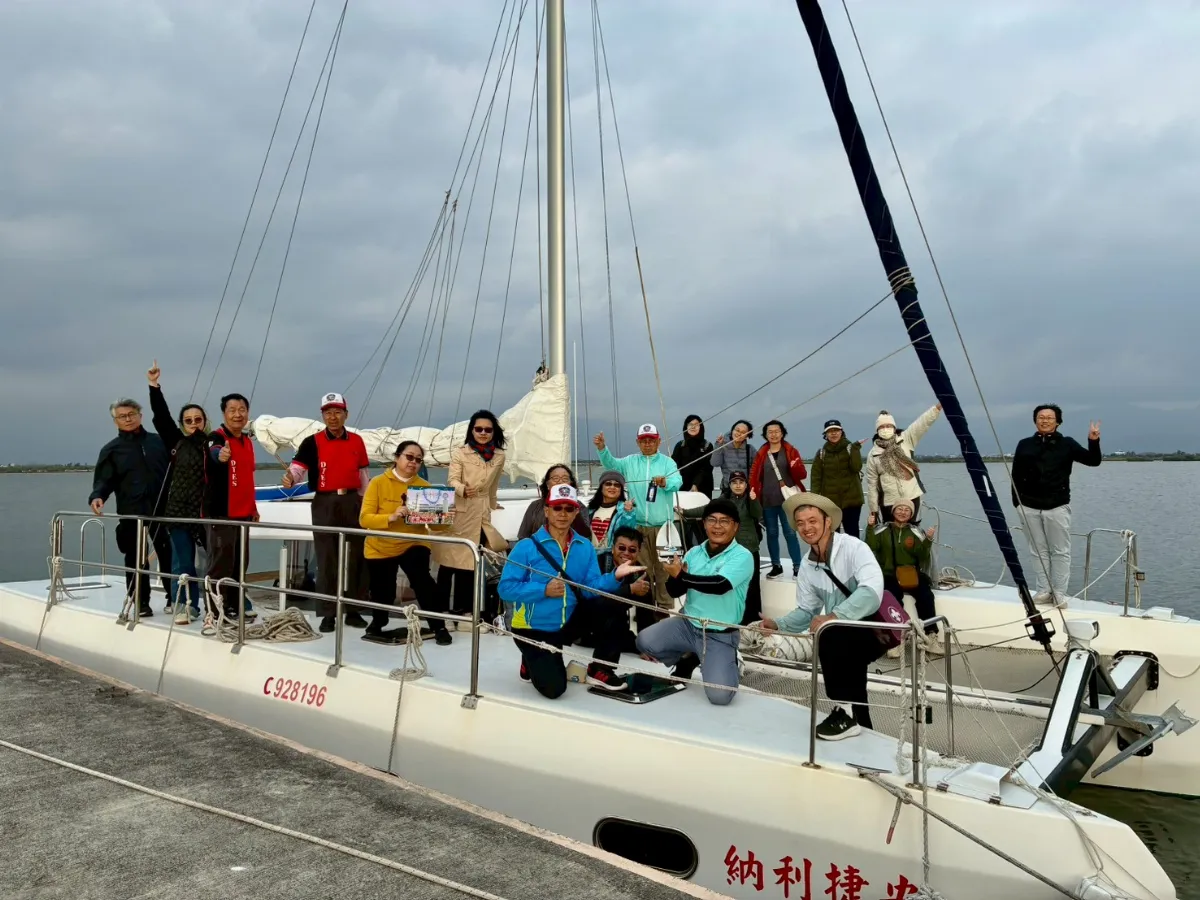 海洋教育走出教室 種子教師海上實境理解操帆