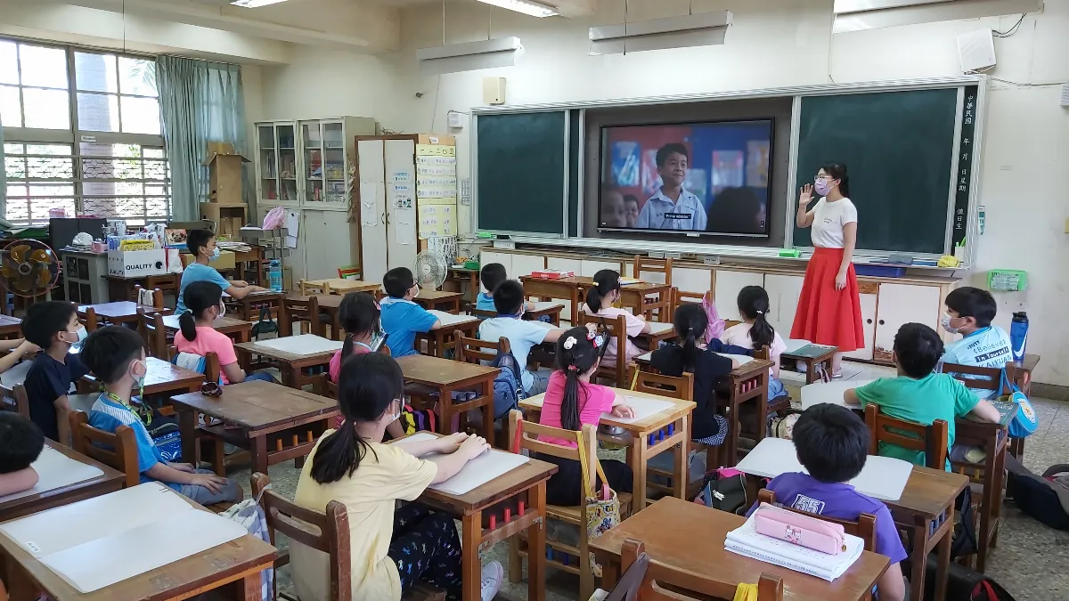 教師鐘點費調整 全教總籲納入課後照顧班及公幼延長照顧