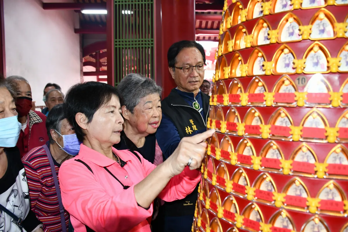 國定古蹟威惠宮為弱勢免費安奉光明燈  逾千人受惠