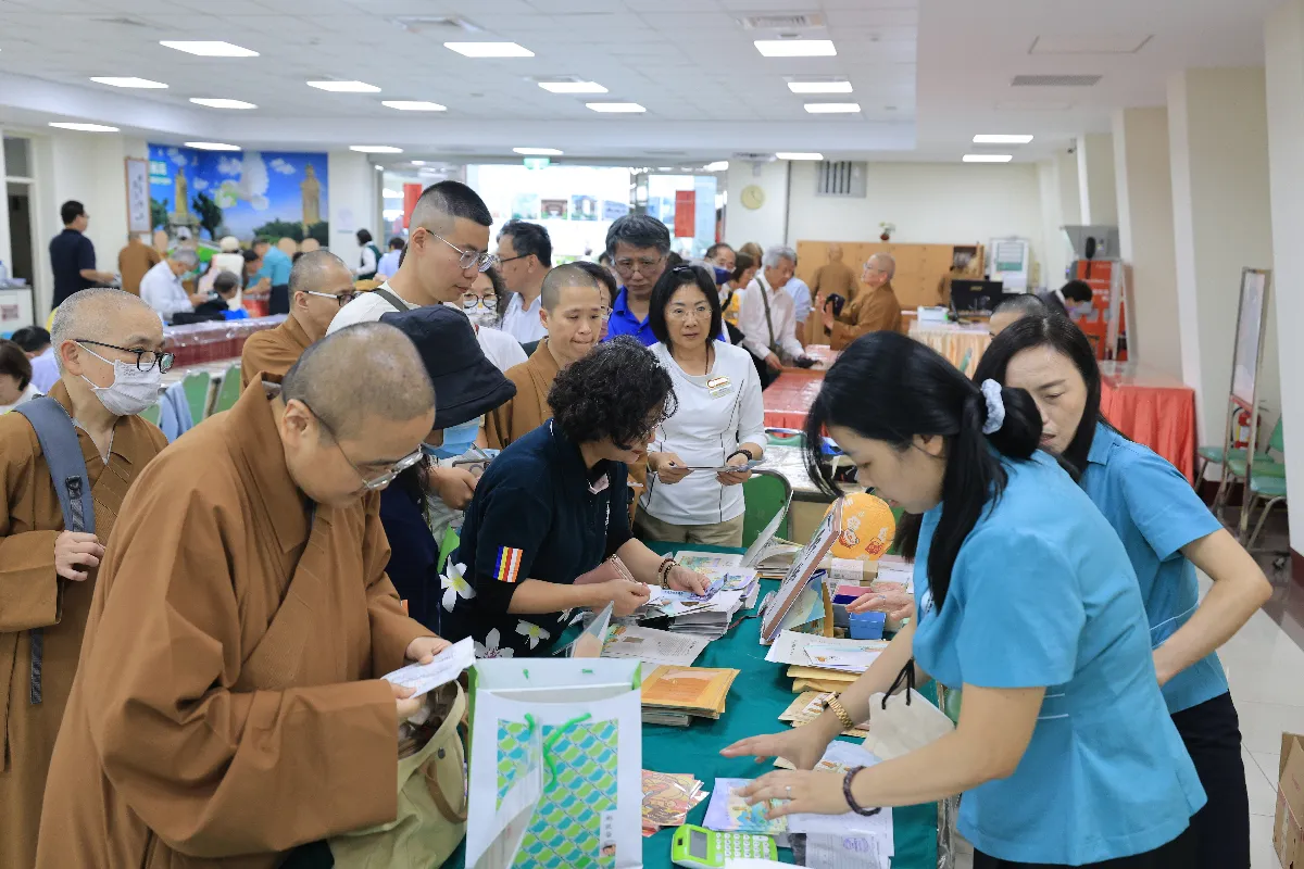 方寸郵票承載信仰傳承 「傳燈六十」開賣即秒殺
