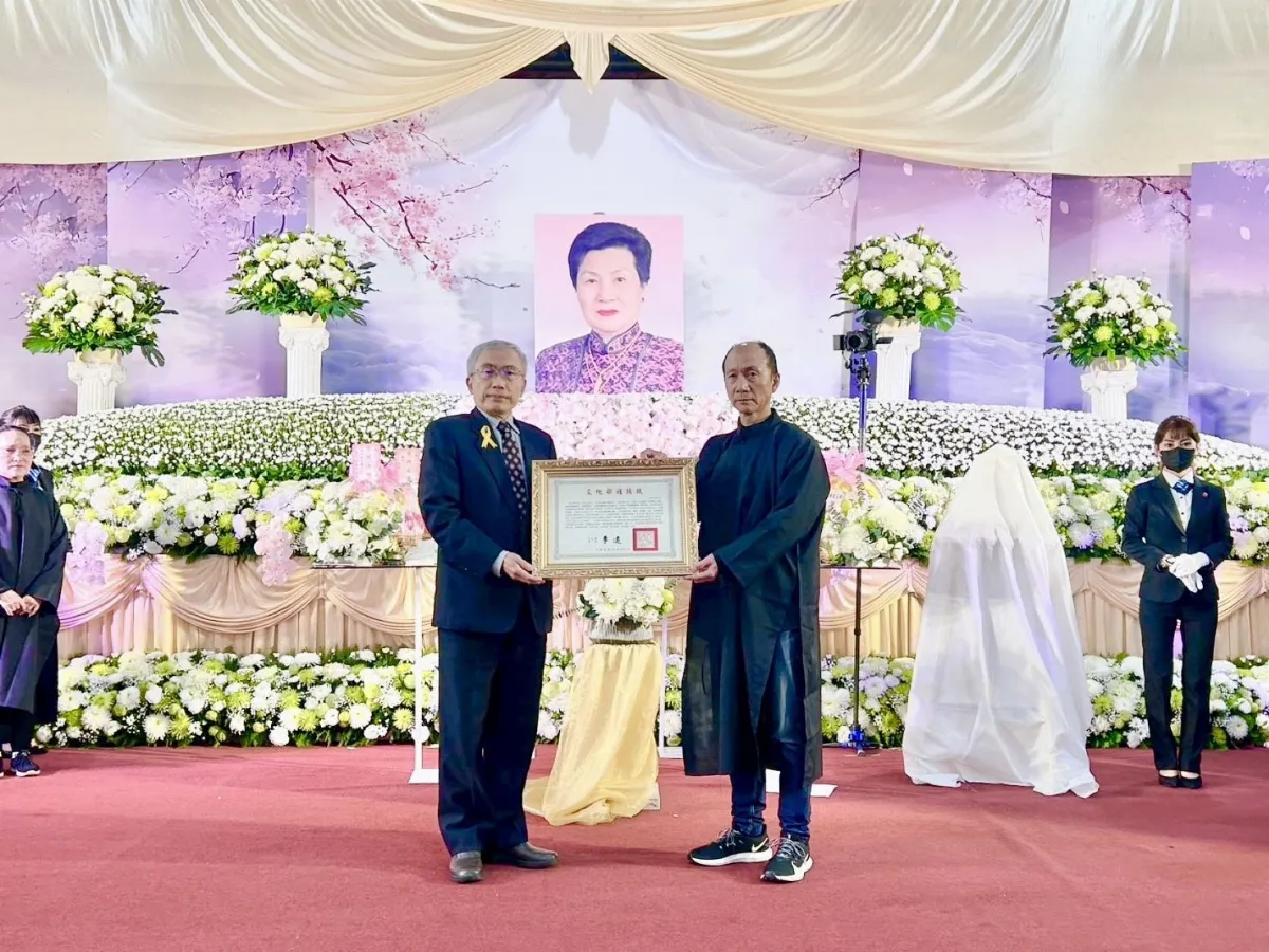 新北「歌仔戲」保存者王束花辭世 文化部頒贈旌揚狀