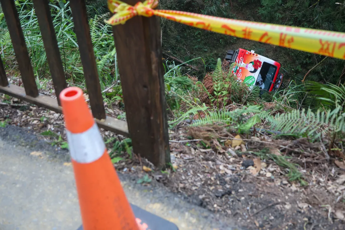 杉林溪遊園車墜谷釀1死 駕駛送加護治療