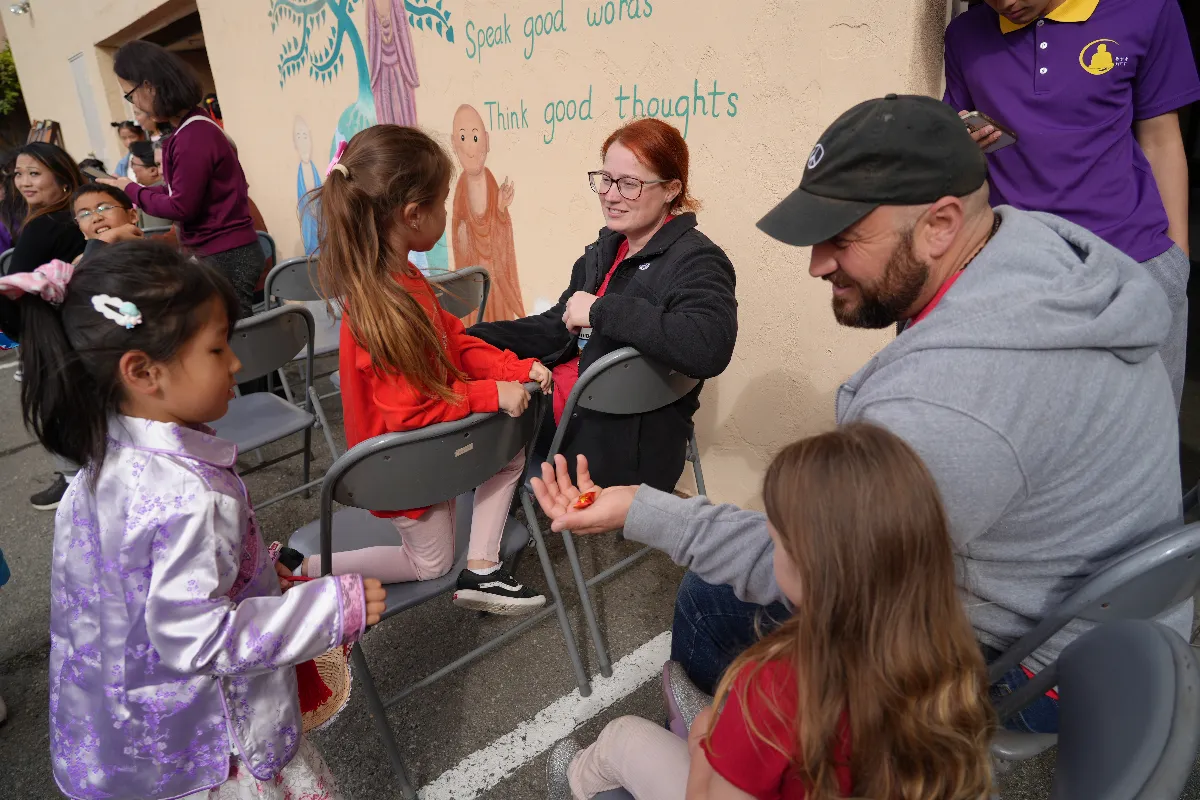 Hsi Fang Temple Celebrates the Lunar New Year, Connecting with the Community