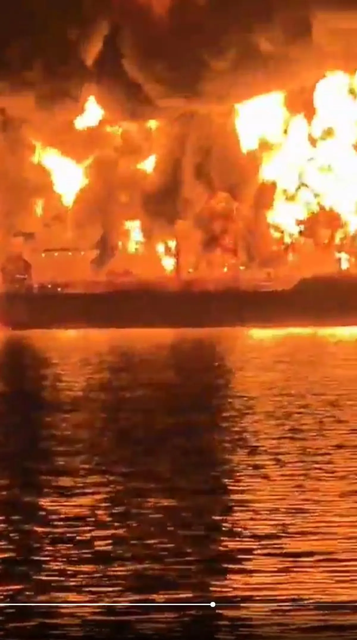 伊朗襲擊多艘商船 石油價格飆漲