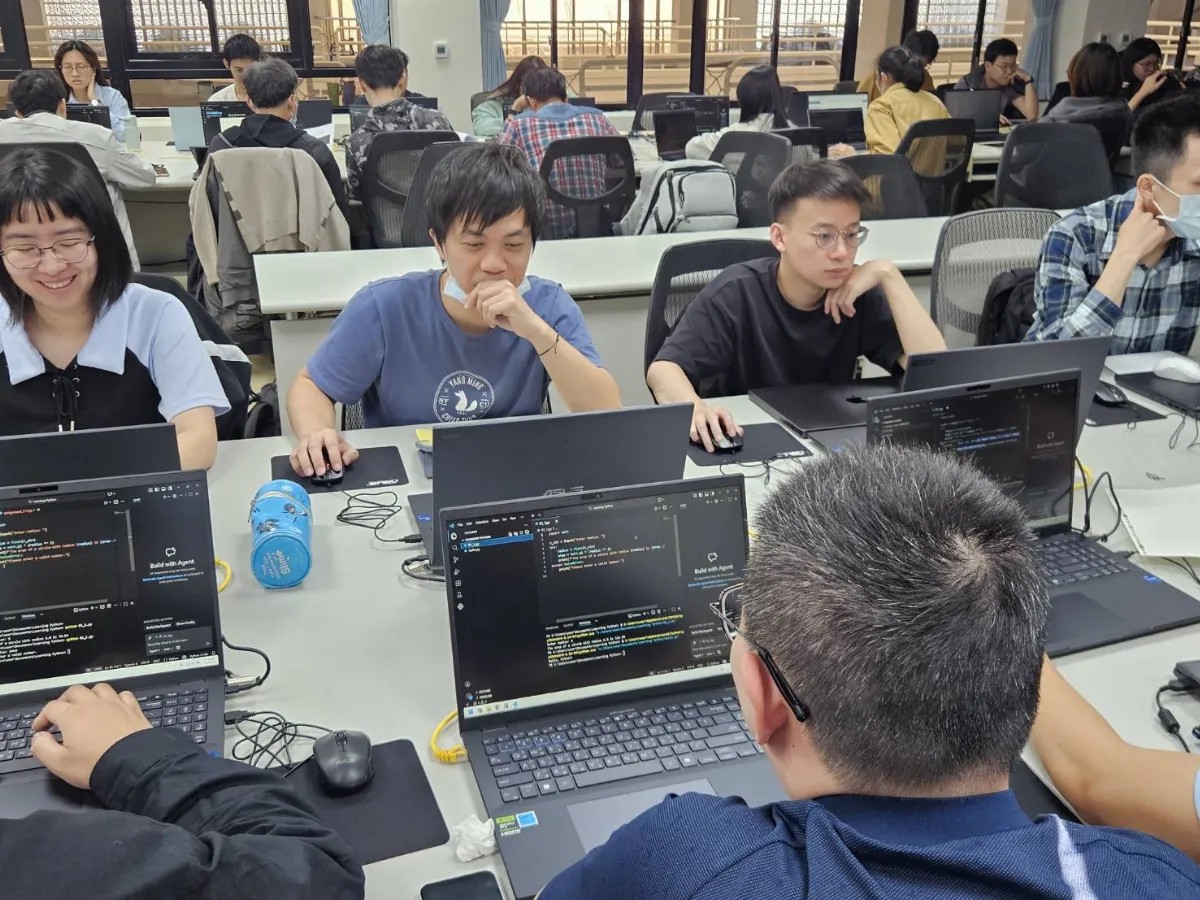 南台灣半導體熱 高雄陽明交大碩士班現搶位潮