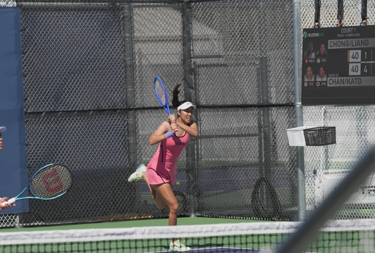 網球／內戰擊敗梁恩碩 詹皓晴奧斯汀女雙闖決賽