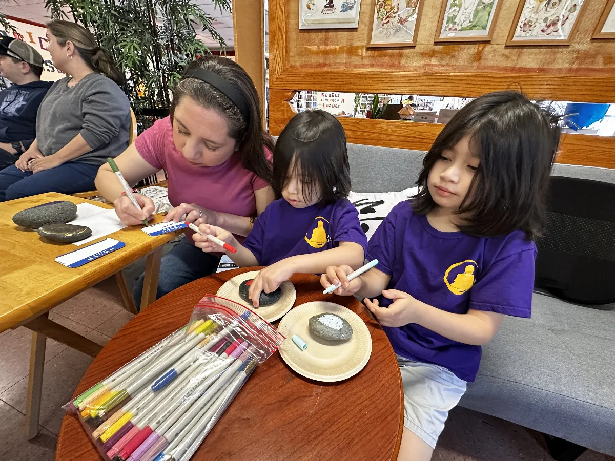 Meditative Rock Painting Inspires Kindness at Hsi Fang Temple
