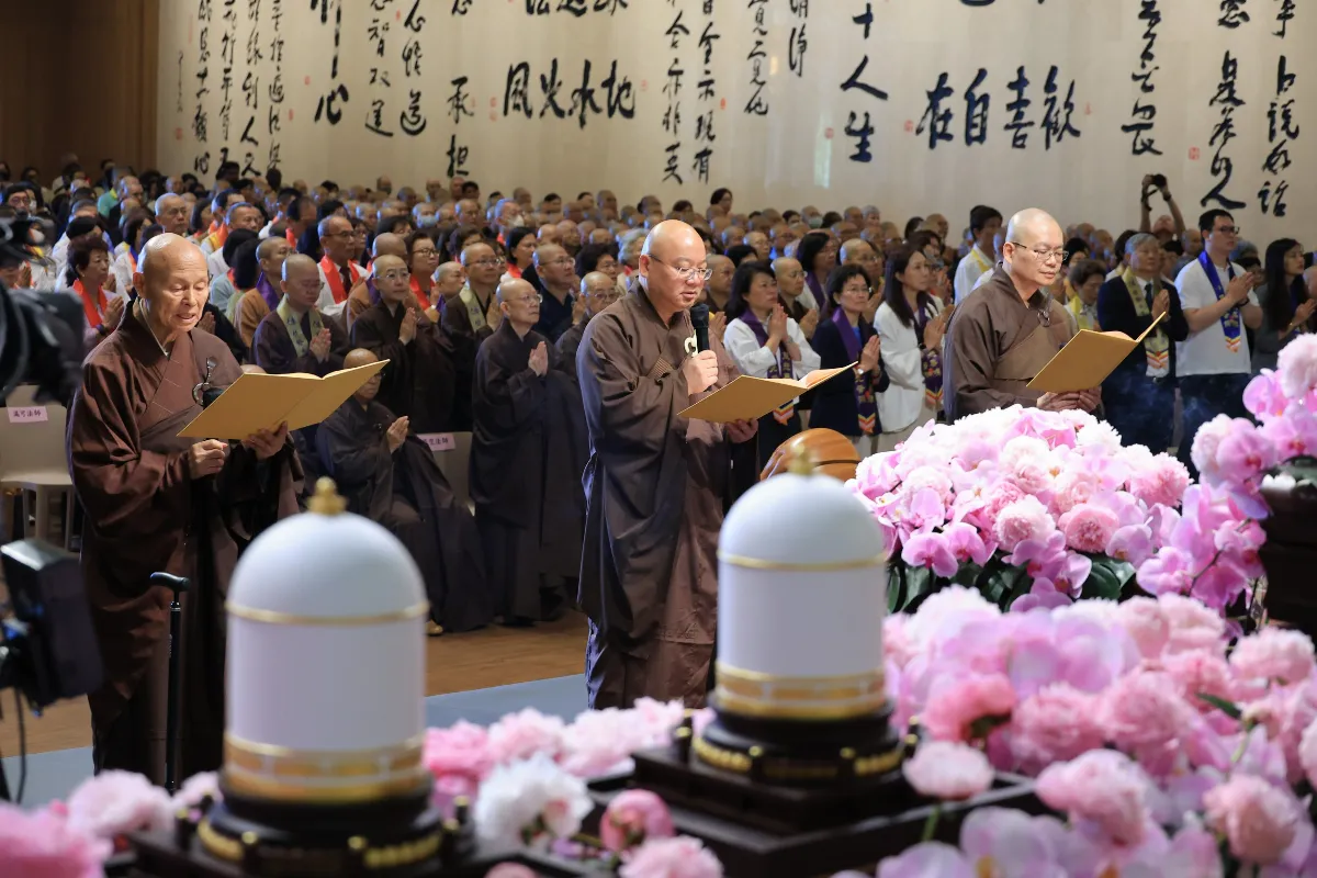 萬人見證星雲大師靈骨分燈五大洲  韓國瑜推崇弘法奇蹟　