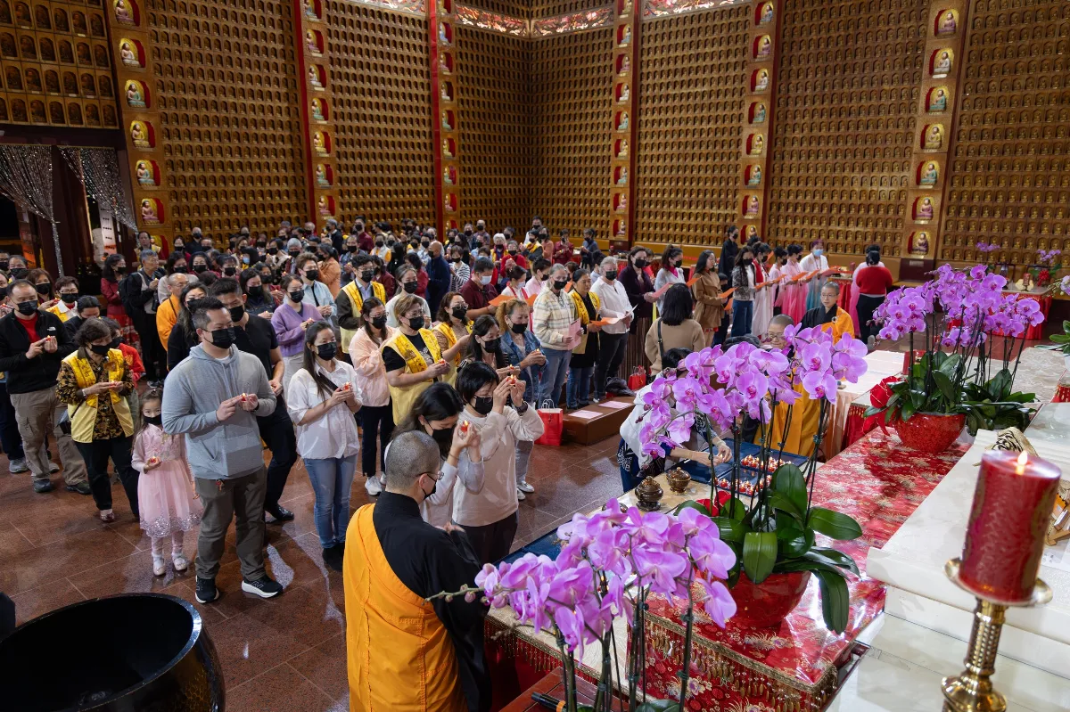 BLIA Los Angeles Chapters Host Lunar New Year Lantern Festival at Hsi Lai Temple, Promoting Harmony and Shared Prosperity