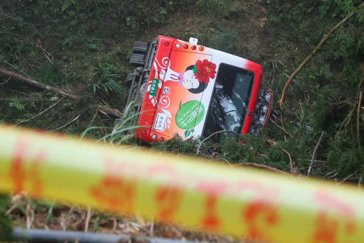 杉林溪遊園車墜谷釀1死7傷 運安會列重大事故立案調查