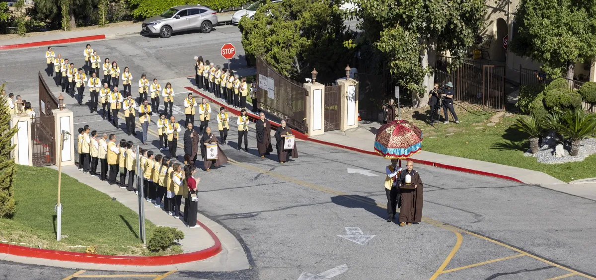 Hsi Lai Temple Enshrines Relic of Venerable Master Hsing Yun, Continuing the Dharma Lineage Across Five Continents