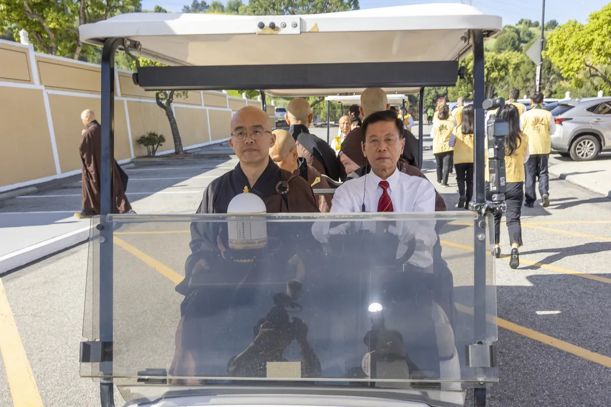 Hsi Lai Temple Enshrines Relic of Venerable Master Hsing Yun, Continuing the Dharma Lineage Across Five Continents