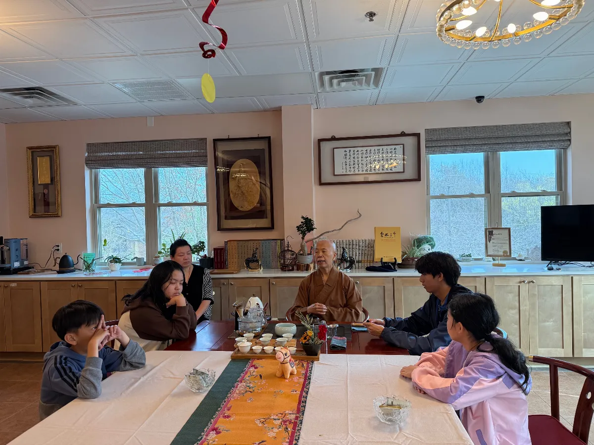 Austin Xiangyun Temple “A Date with the Venerable” Promotes the Three Acts of Goodness Spirit