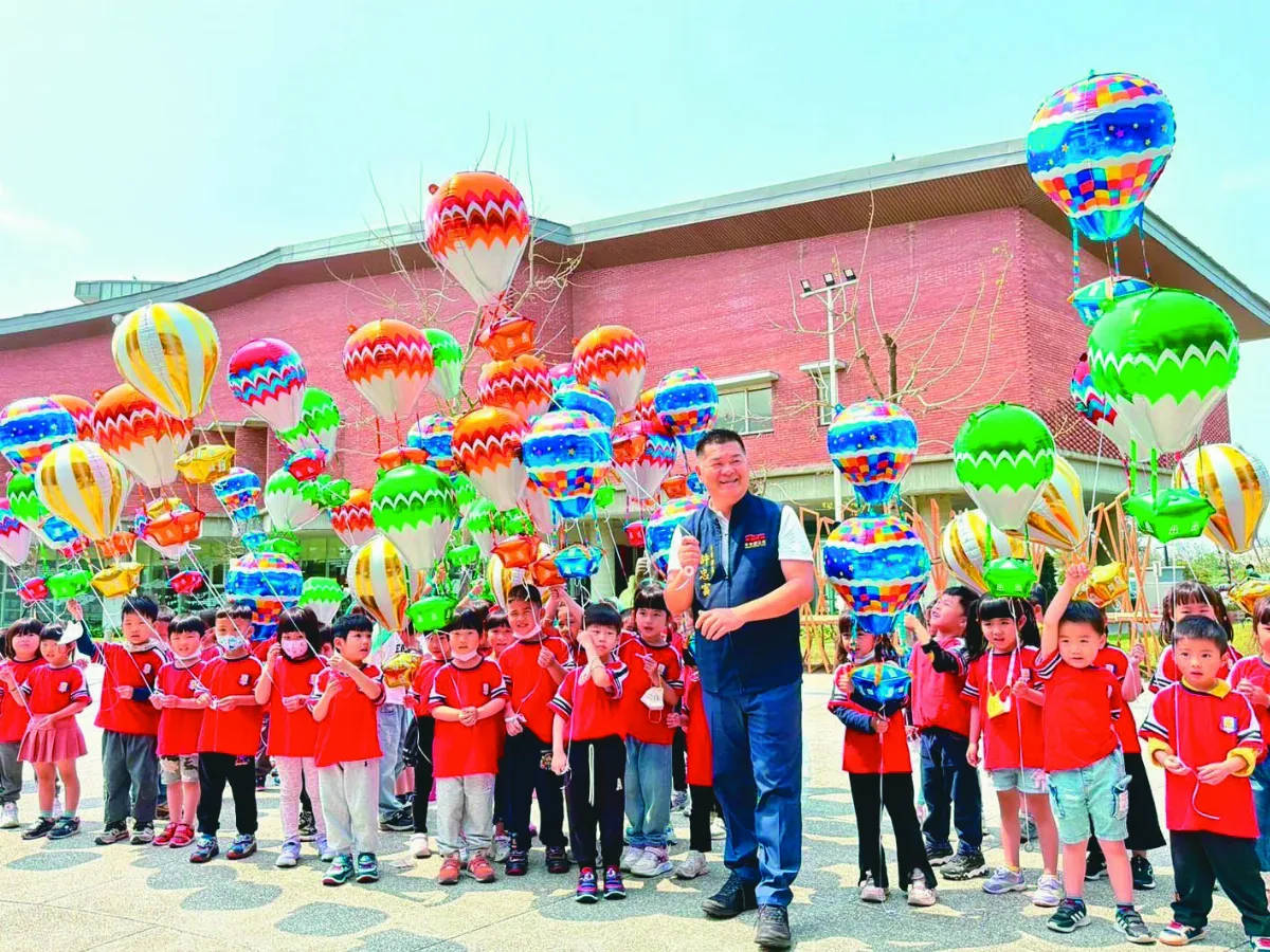 雲林最炫兒童節 孩童搭乘熱氣球