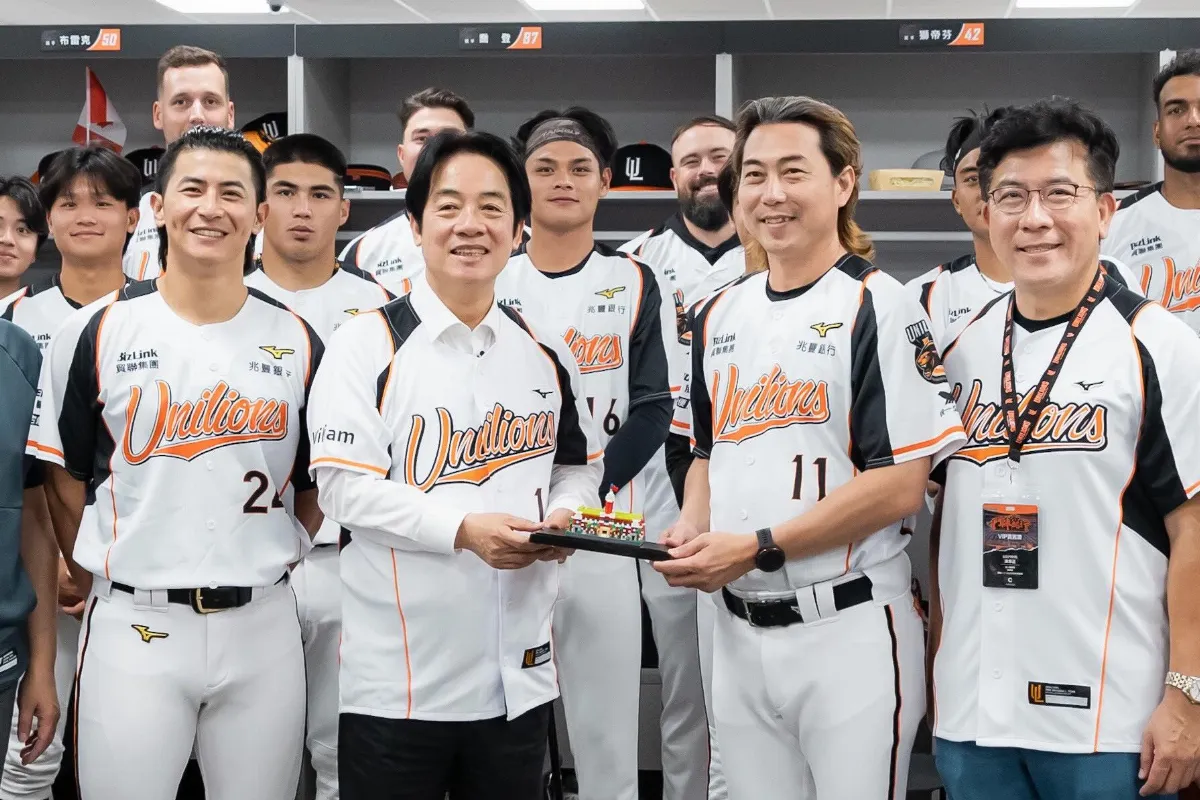 中職／亞太開幕滿場破紀錄 總統加持獅隊奪首勝