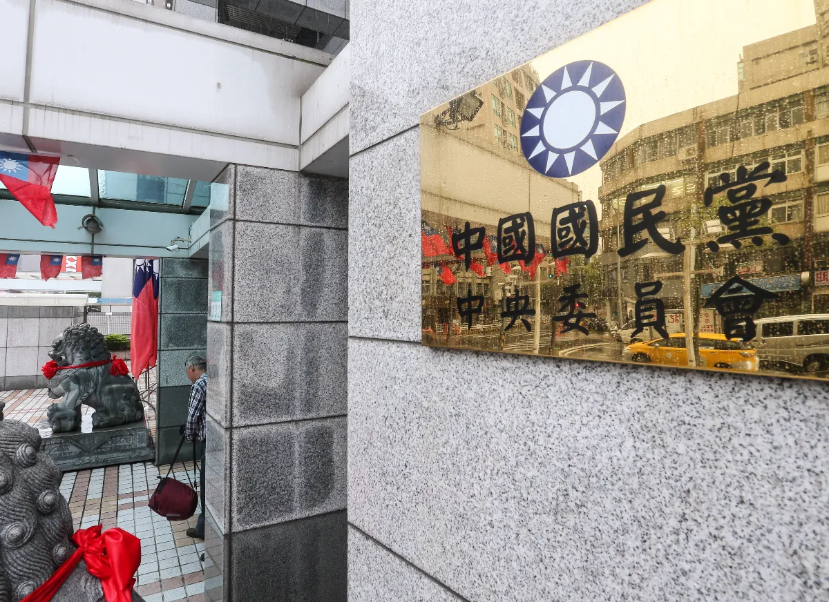 習近平邀鄭麗文赴陸 黨團直言要有人提水救火