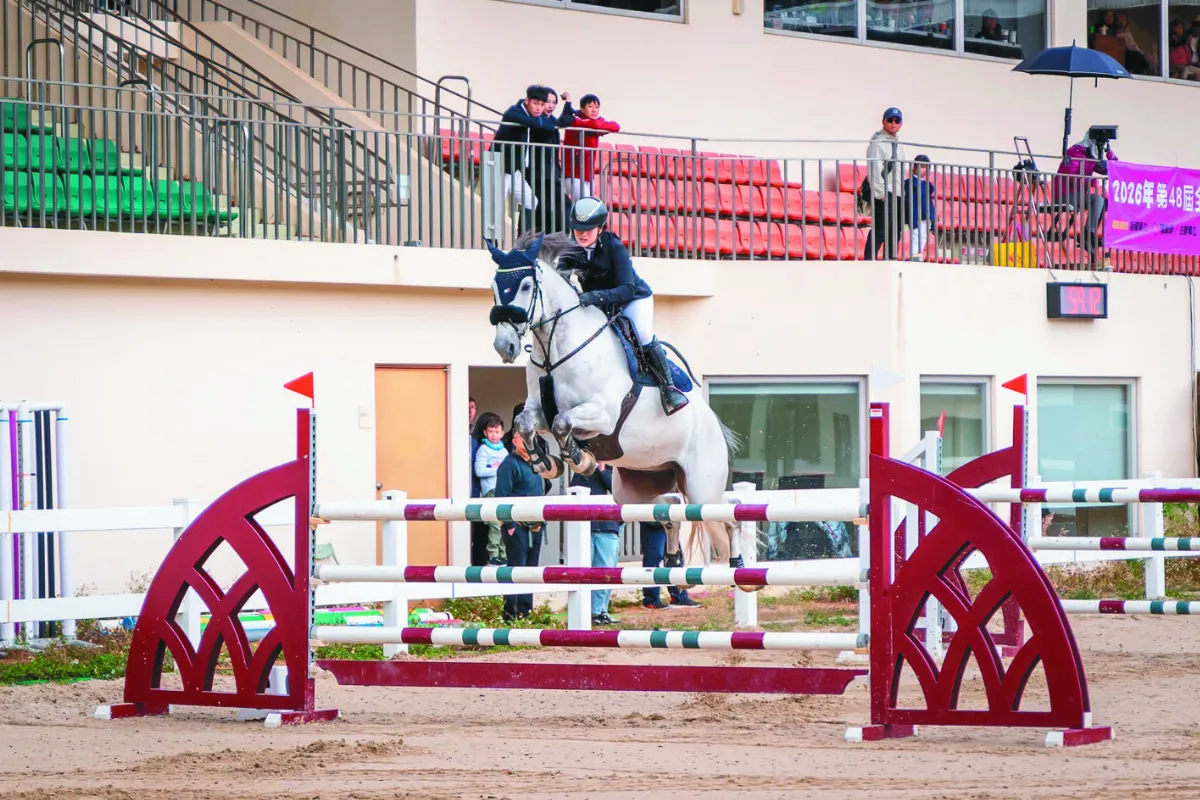 台中．后里 糖廠煙痕映晴空 花舞馬場古意濃
