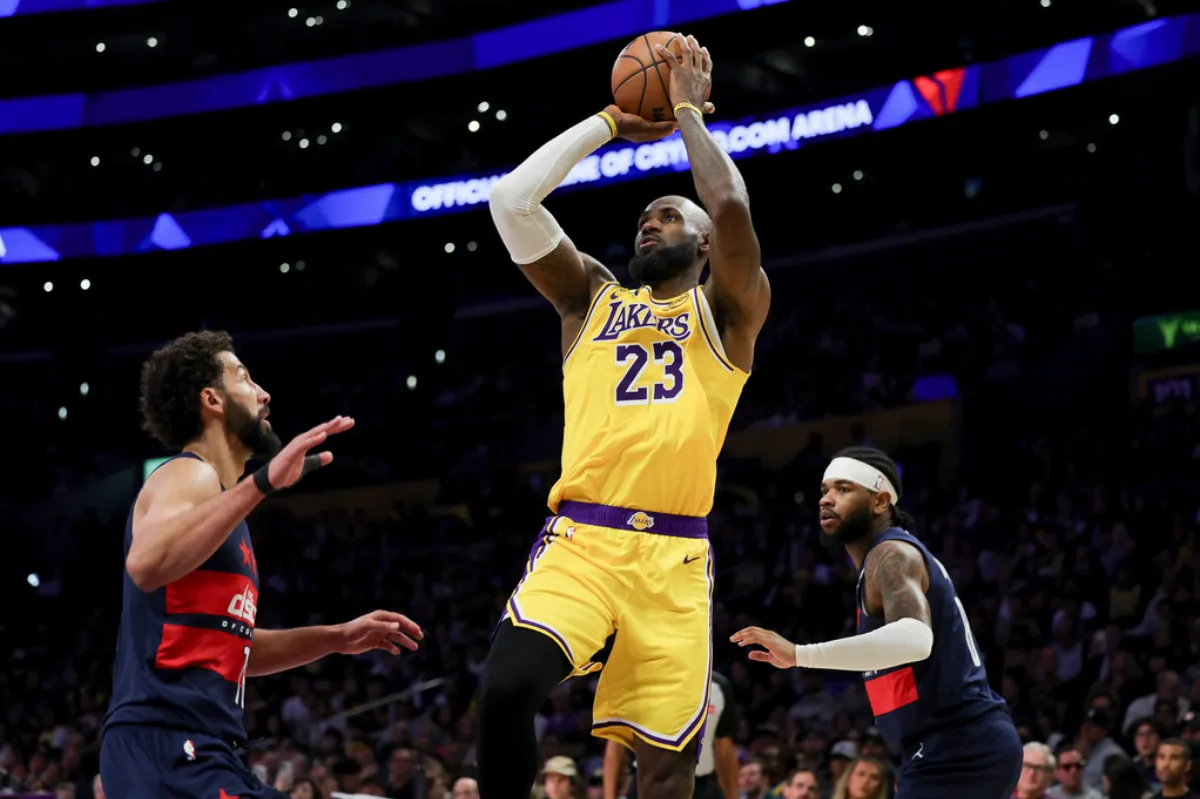 NBA／唐西奇遭禁賽 詹姆斯大三元力退巫師、勝場並列賈霸