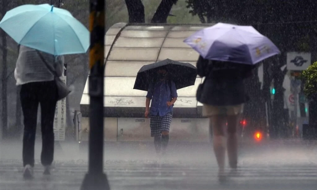 清明連假先暖後雨 4日西半部防大雨