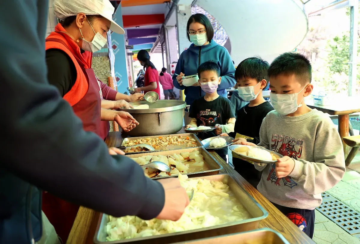 新北市跟進營養午餐免費 年經費增48.4億