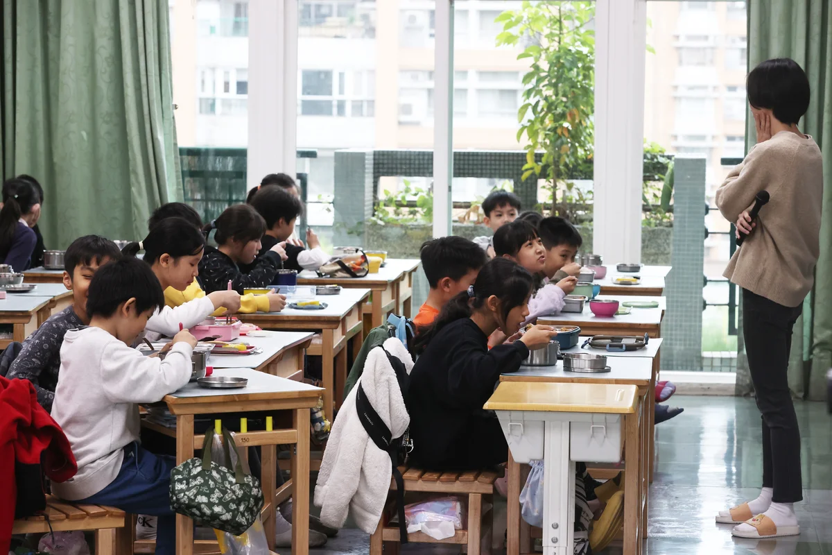 北市推動營養午餐免費 國小補助最高87元、國中92元